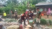 DKW CBP Jatim membersihkan material rumah roboh